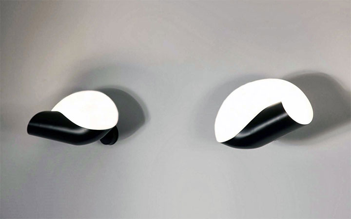 Conche Wall Lamp by Serge Mouille Wall Lamps